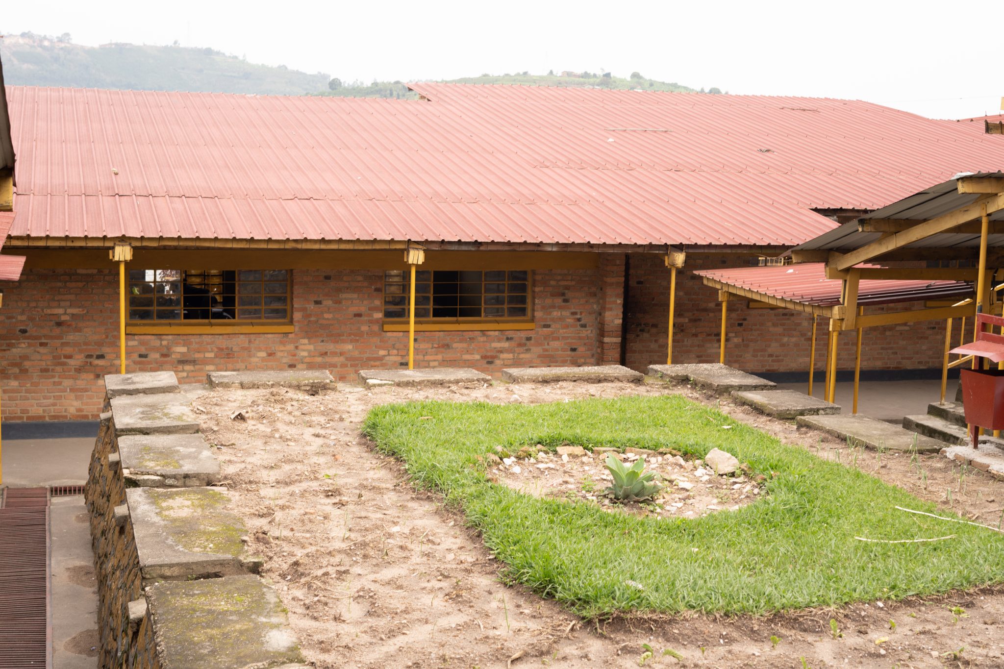 Ecole Secondaire Elena Guerra – Cyeza